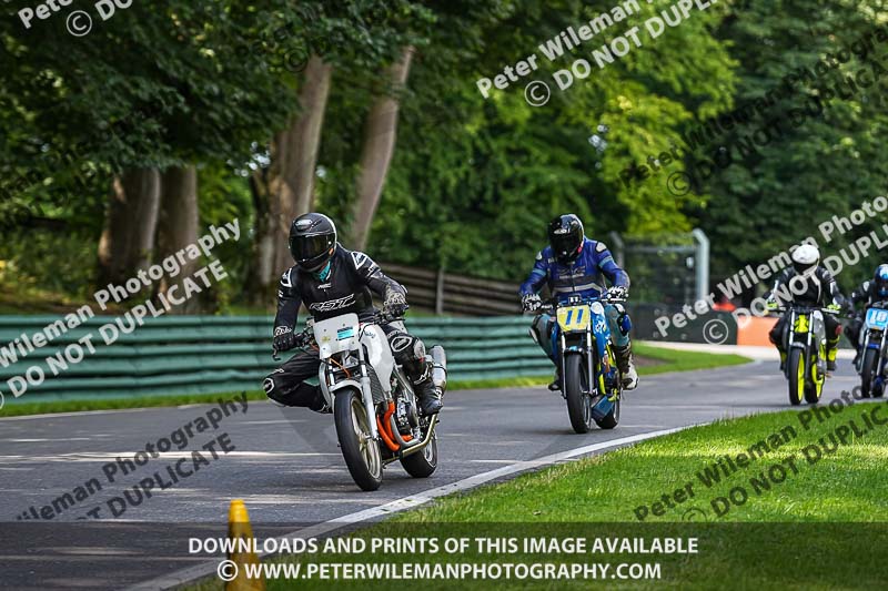 cadwell no limits trackday;cadwell park;cadwell park photographs;cadwell trackday photographs;enduro digital images;event digital images;eventdigitalimages;no limits trackdays;peter wileman photography;racing digital images;trackday digital images;trackday photos